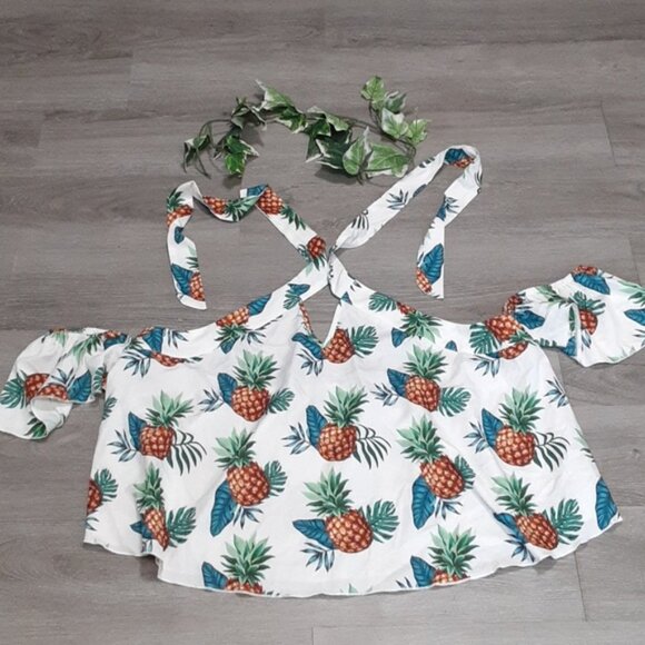 Shein Curve Cold Shoulder Top - Picture 6 of 8